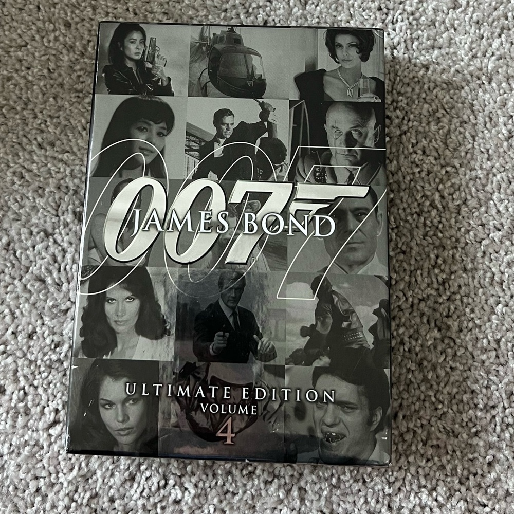 📀JAMES BOND: Volumes 1-4, in original boxing, 007 ultimate edition set. - Picture 6 of 10